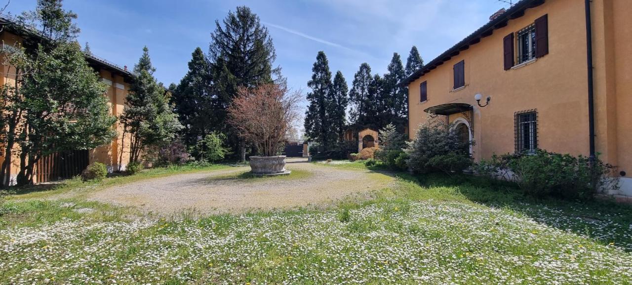 Farolfi Apartments Villa Galliera Bologna Buitenkant foto